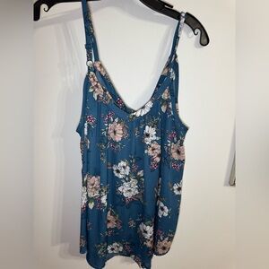 Torrid Blue Floral tank
